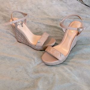Nude Guess Wedge Sandals with Ankle Straps 🤩 Size 8